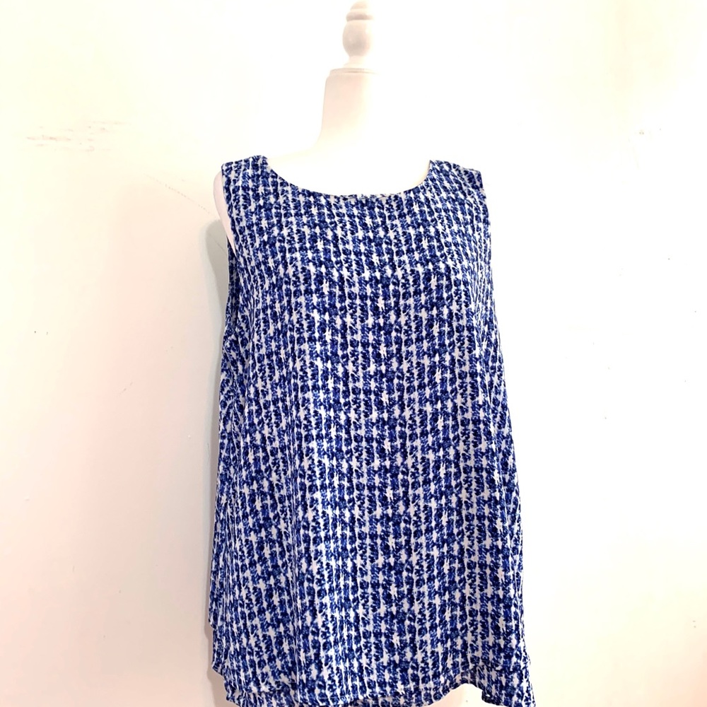 Chico’s Trapeze Blue & White Print Sleeveless Blouse - Picture 2 of 10